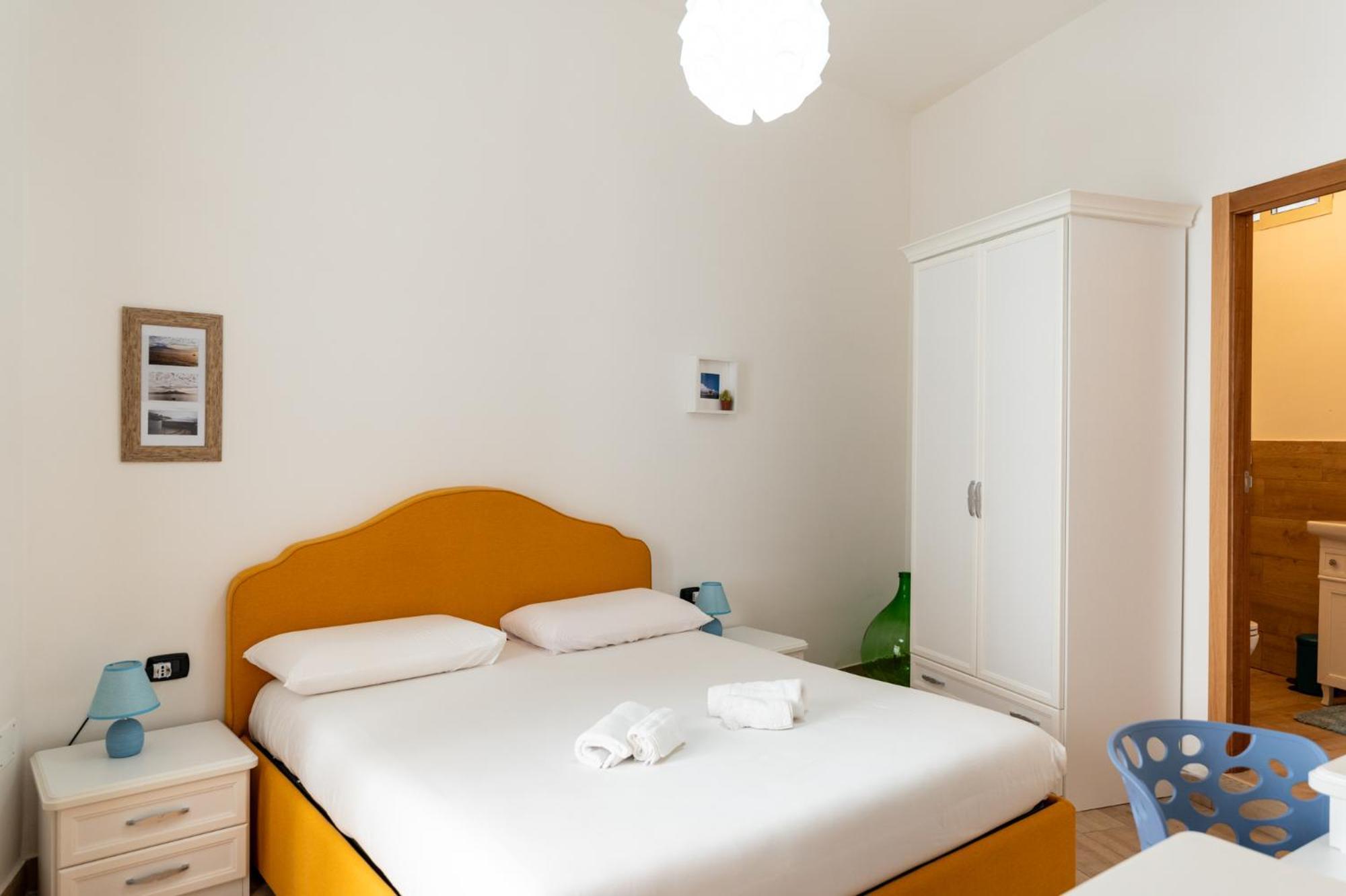 Tombolata Hotel เนเปิลส์ ภายนอก รูปภาพ