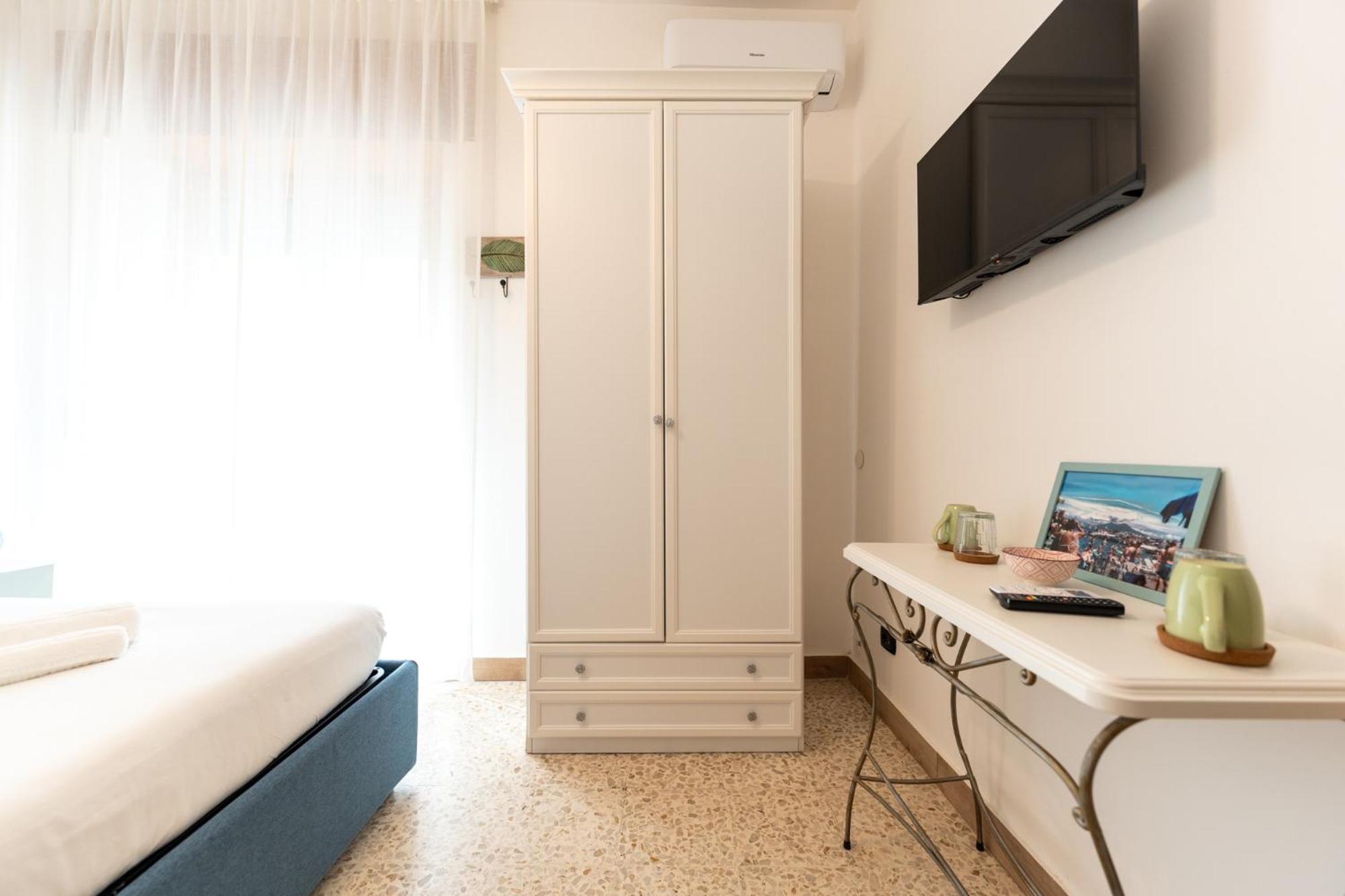 Tombolata Hotel เนเปิลส์ ภายนอก รูปภาพ